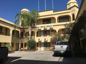 Гостиница Hotel Colonial San Jorge  Монклова
